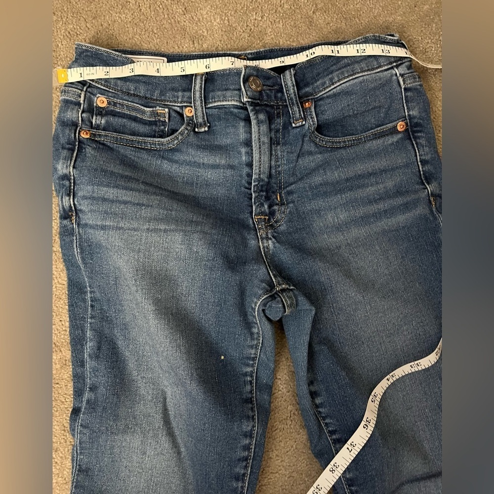 GAP True Skinny Mid Rise Jeans | Size 27 (4R) - Picture 7 of 7